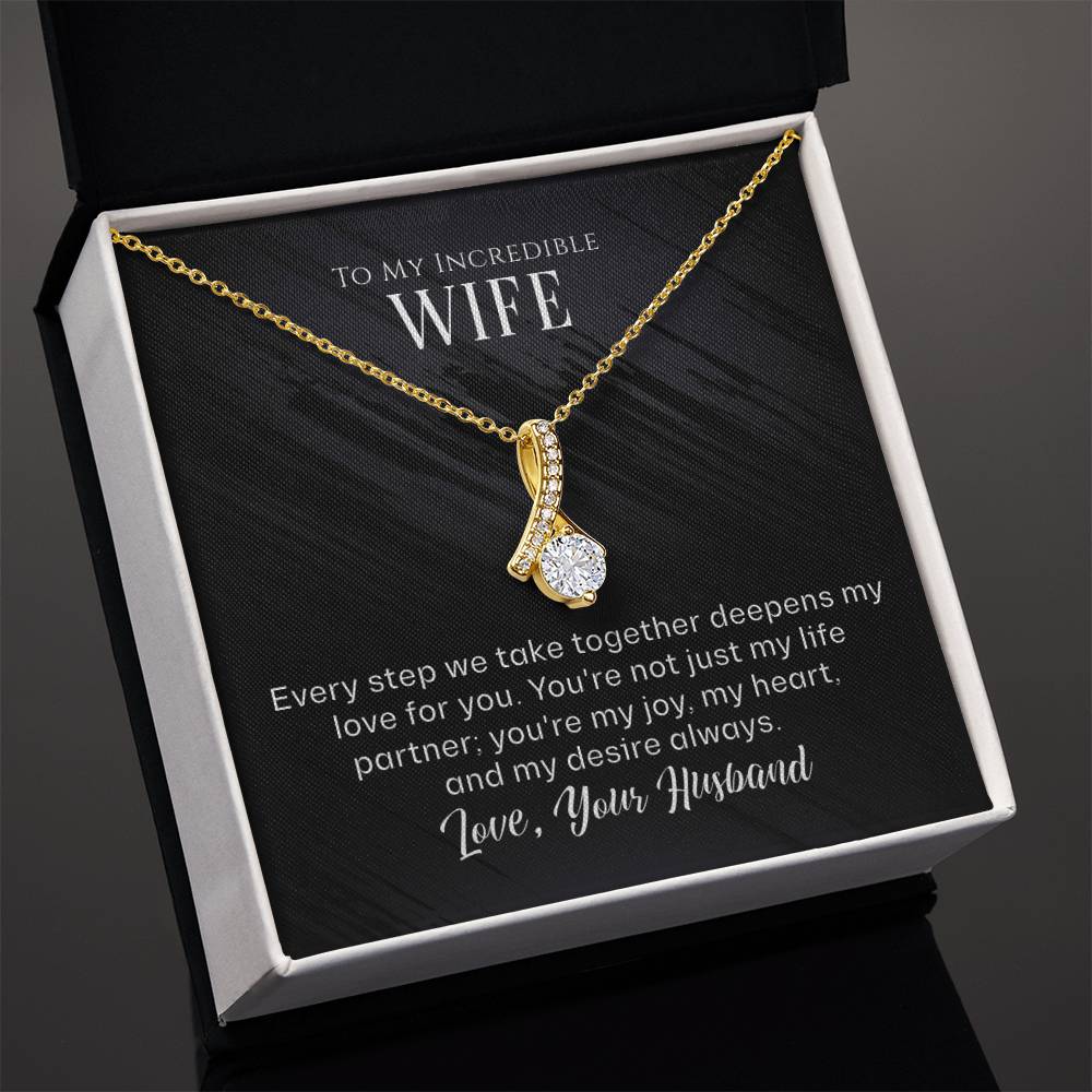 Incredible Wife - Alluring Beauty Necklace (Yellow & White Gold Variants)